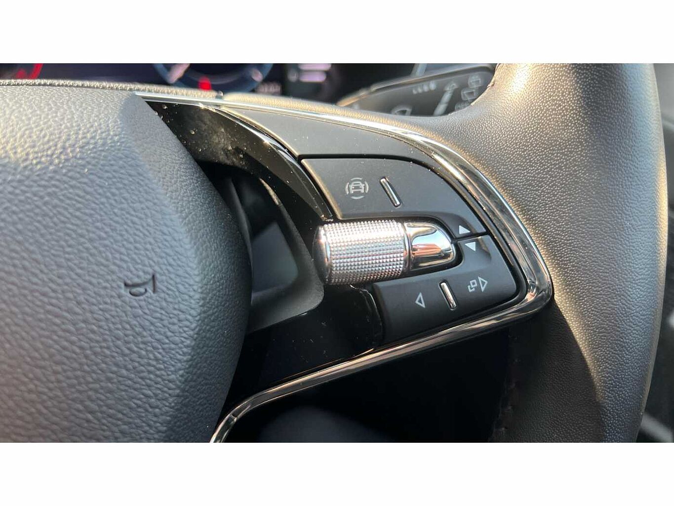 SKODA Octavia Hatchback (2017) 1.5 TSI ACT SE L (150PS)