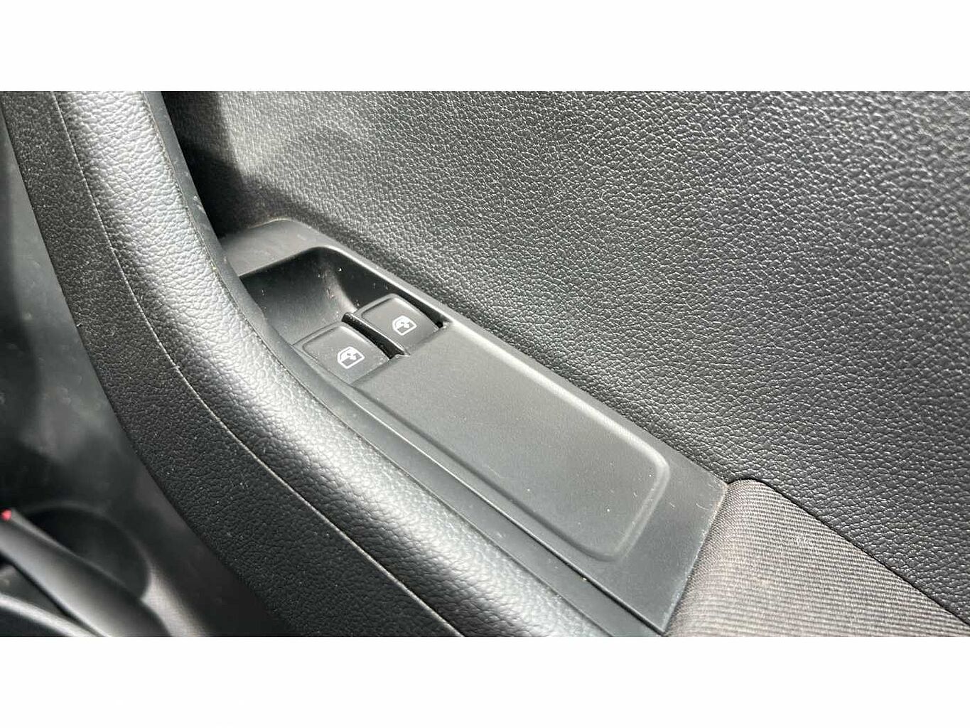 SKODA Fabia 1.0 TSI (95ps) SE Drive DSG 5-Dr Hatchback