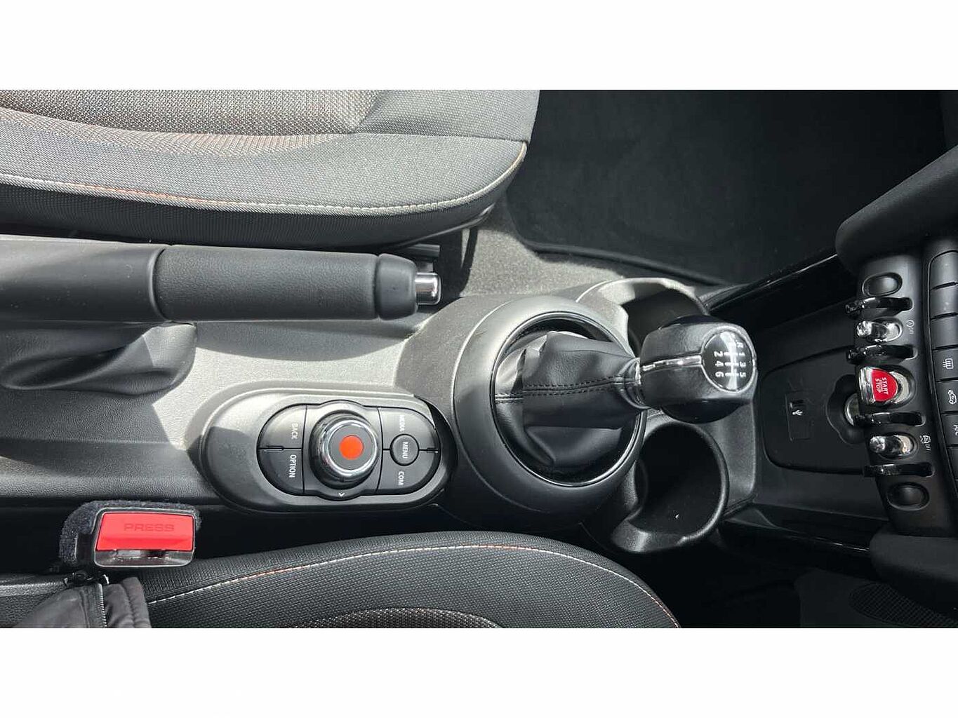 MINI HATCHBACK 1.5 Cooper Classic 3dr