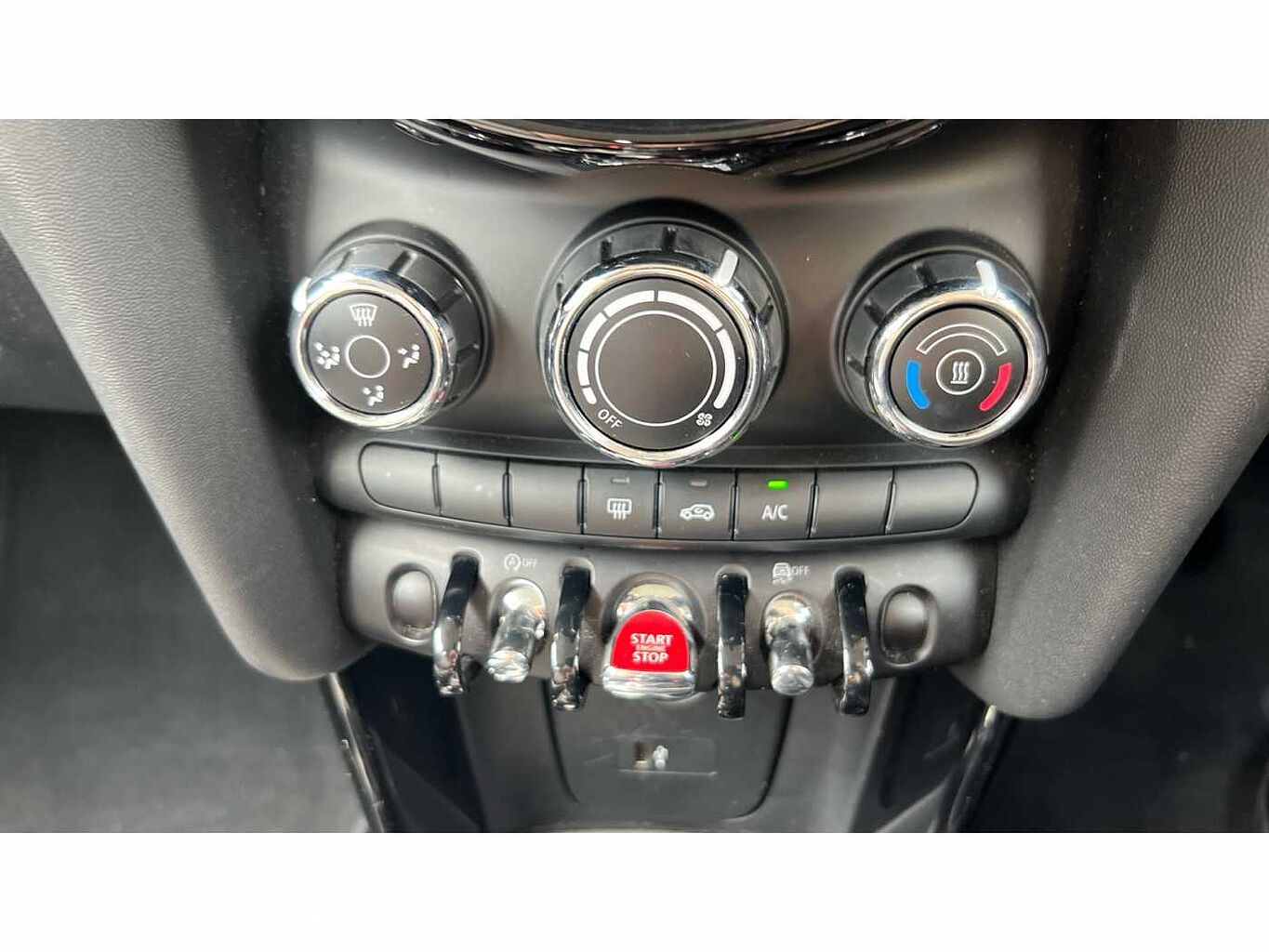 MINI HATCHBACK 1.5 Cooper Classic 3dr