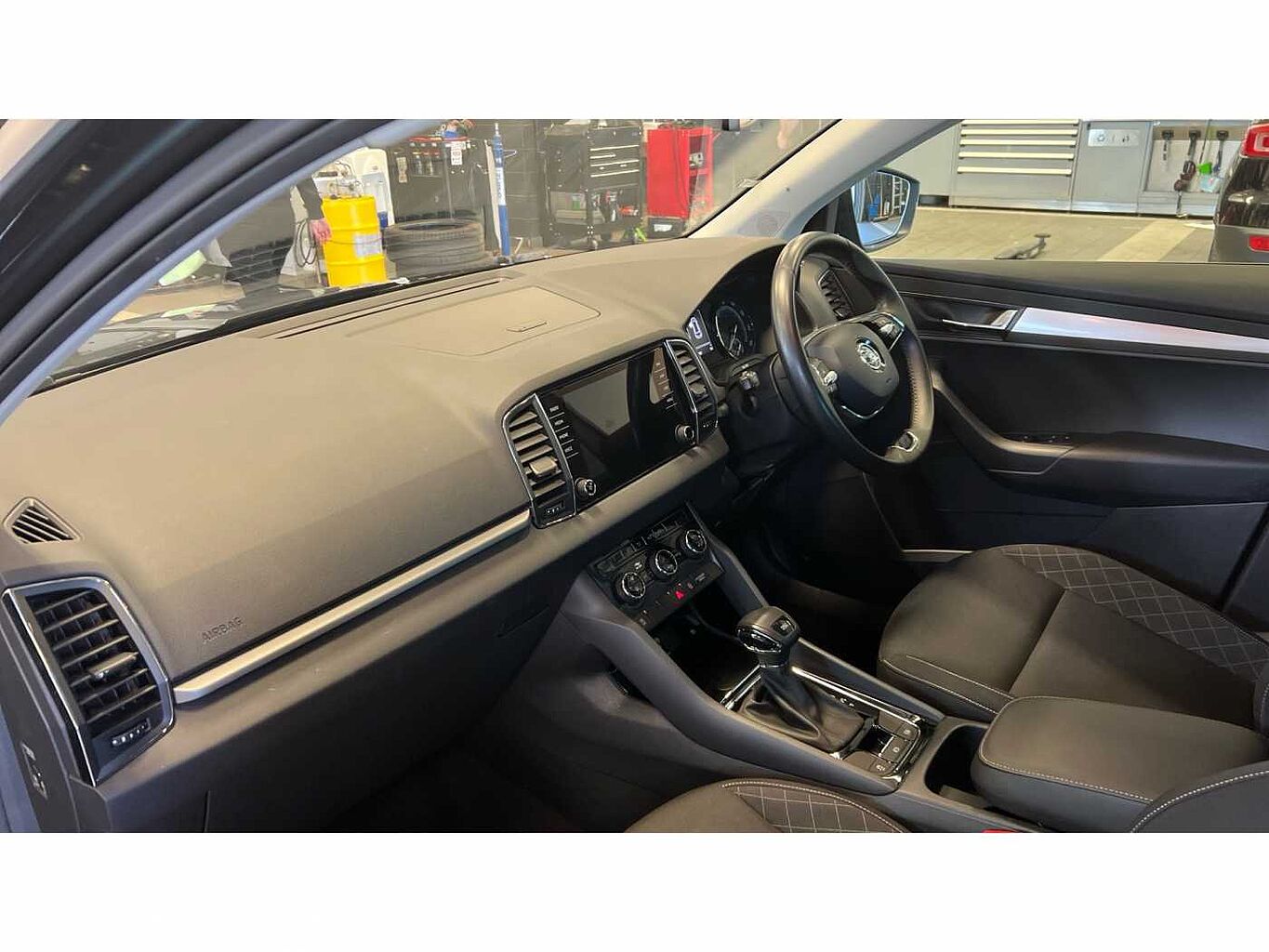SKODA Karoq SUV 1.5 TSI (150ps) SE ACT DSG