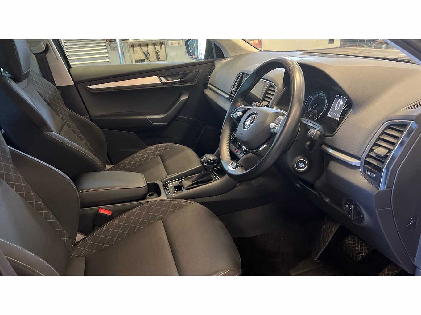 SKODA Karoq SUV 1.5 TSI (150ps) SE ACT DSG