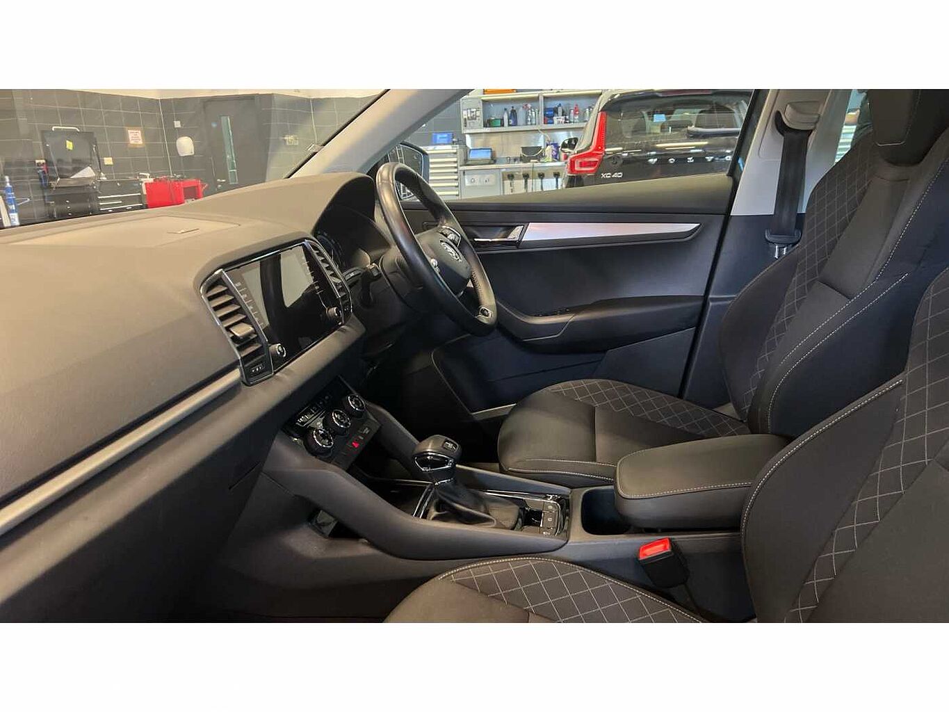 SKODA Karoq SUV 1.5 TSI (150ps) SE ACT DSG