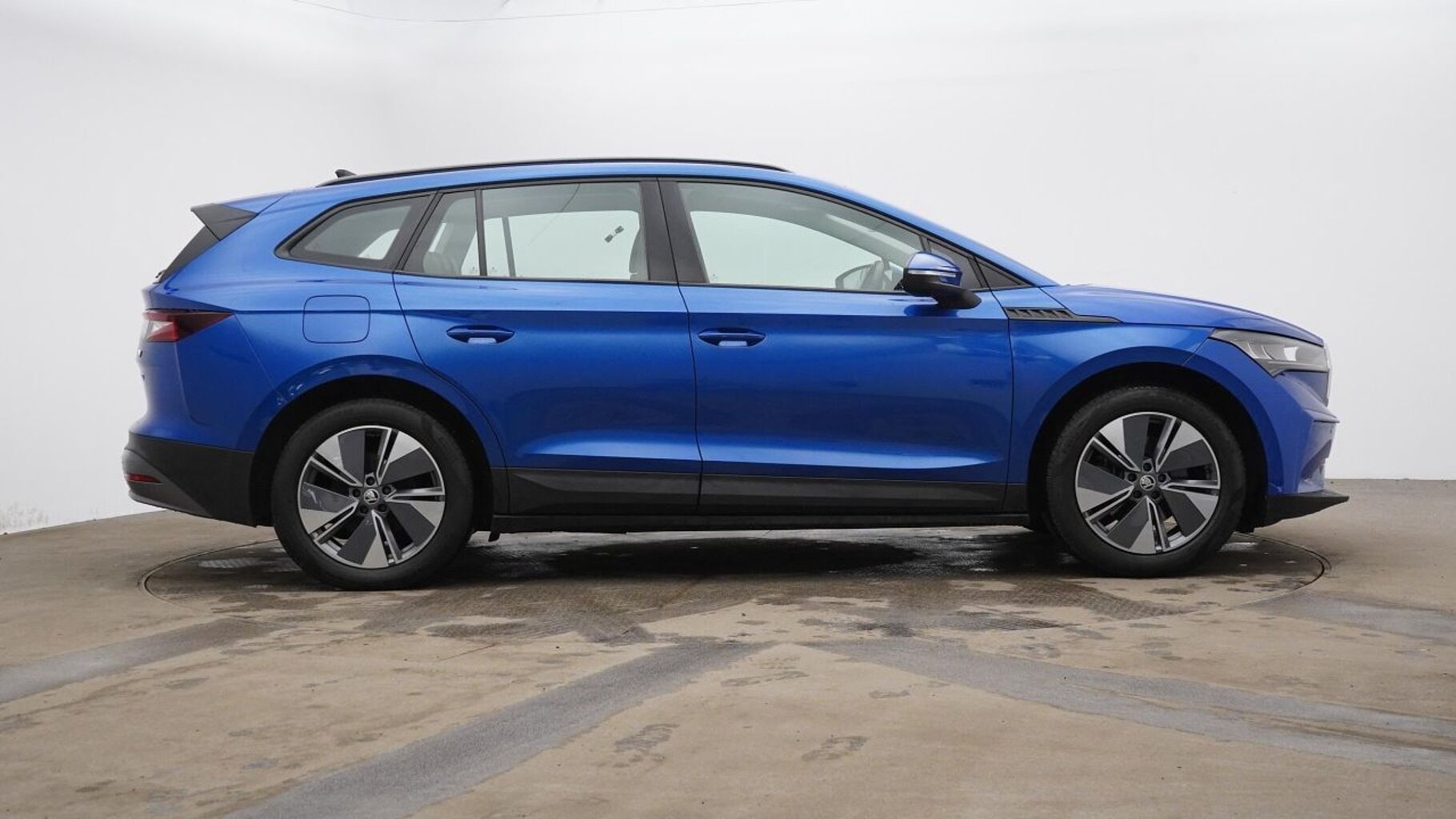 SKODA Enyaq iV 60 62kWh 132kW ecoSuite