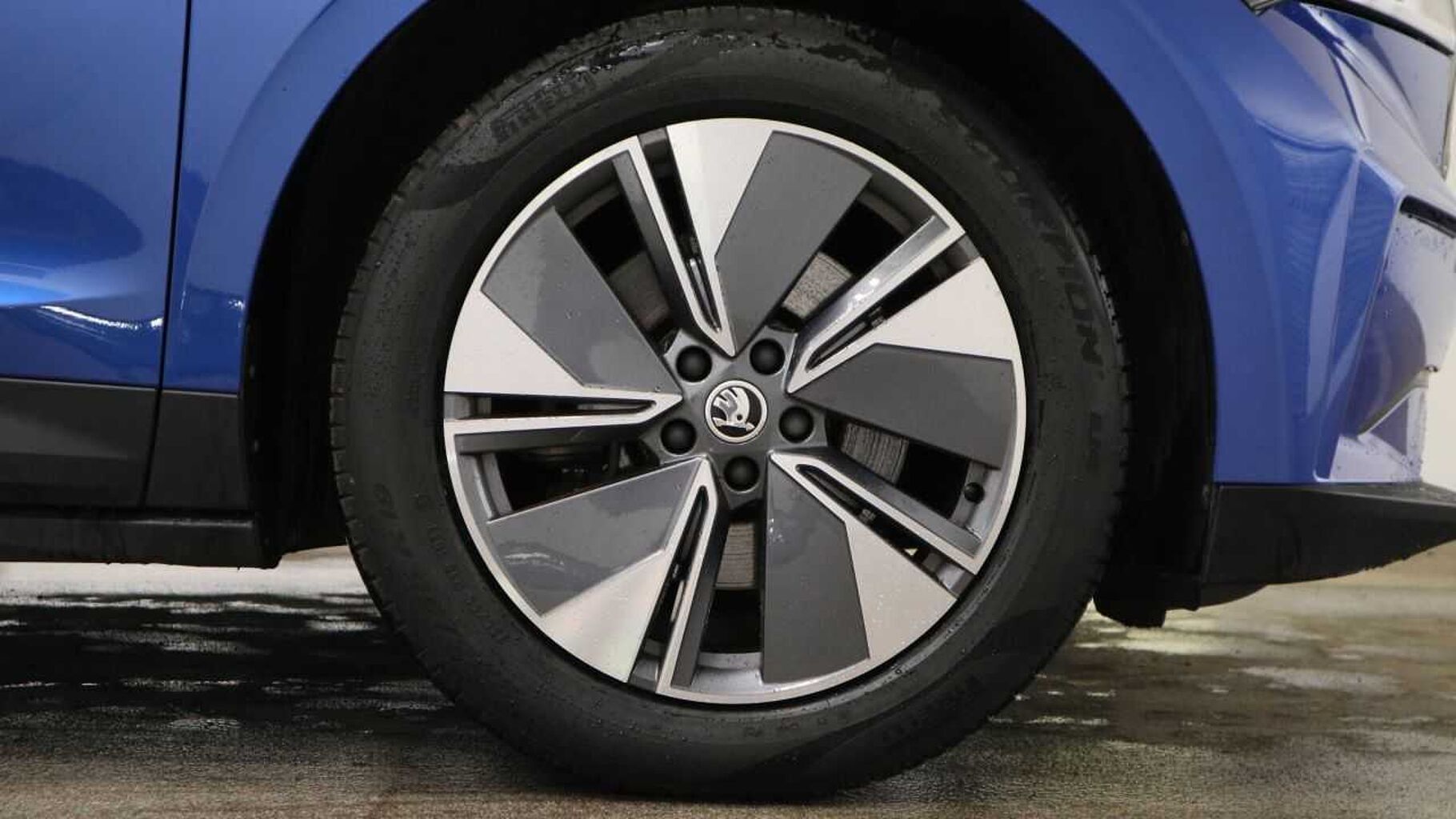 SKODA Enyaq iV 60 62kWh 132kW ecoSuite
