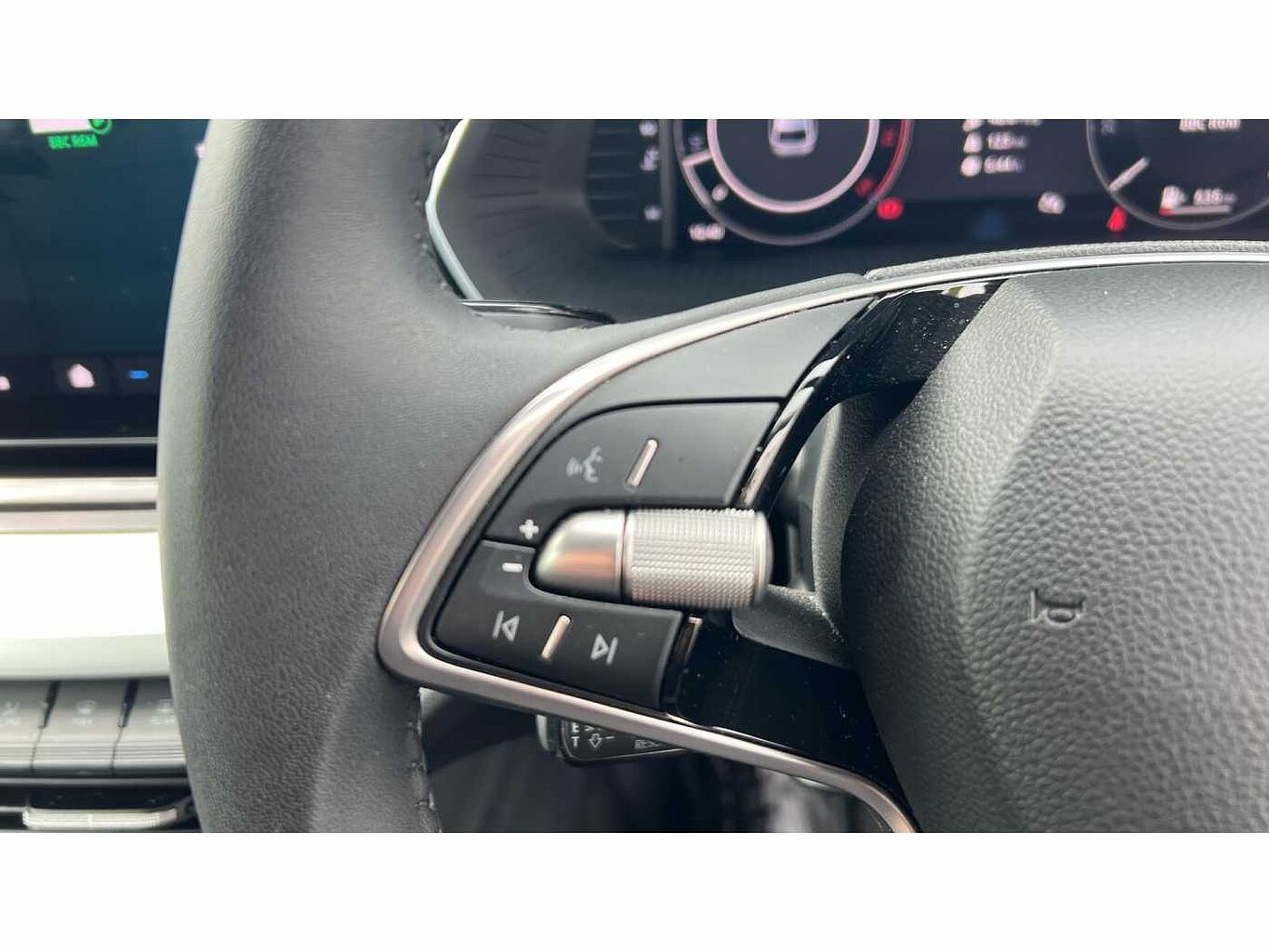 SKODA OCTAVIA 1.5 TSI SE Technology 5dr
