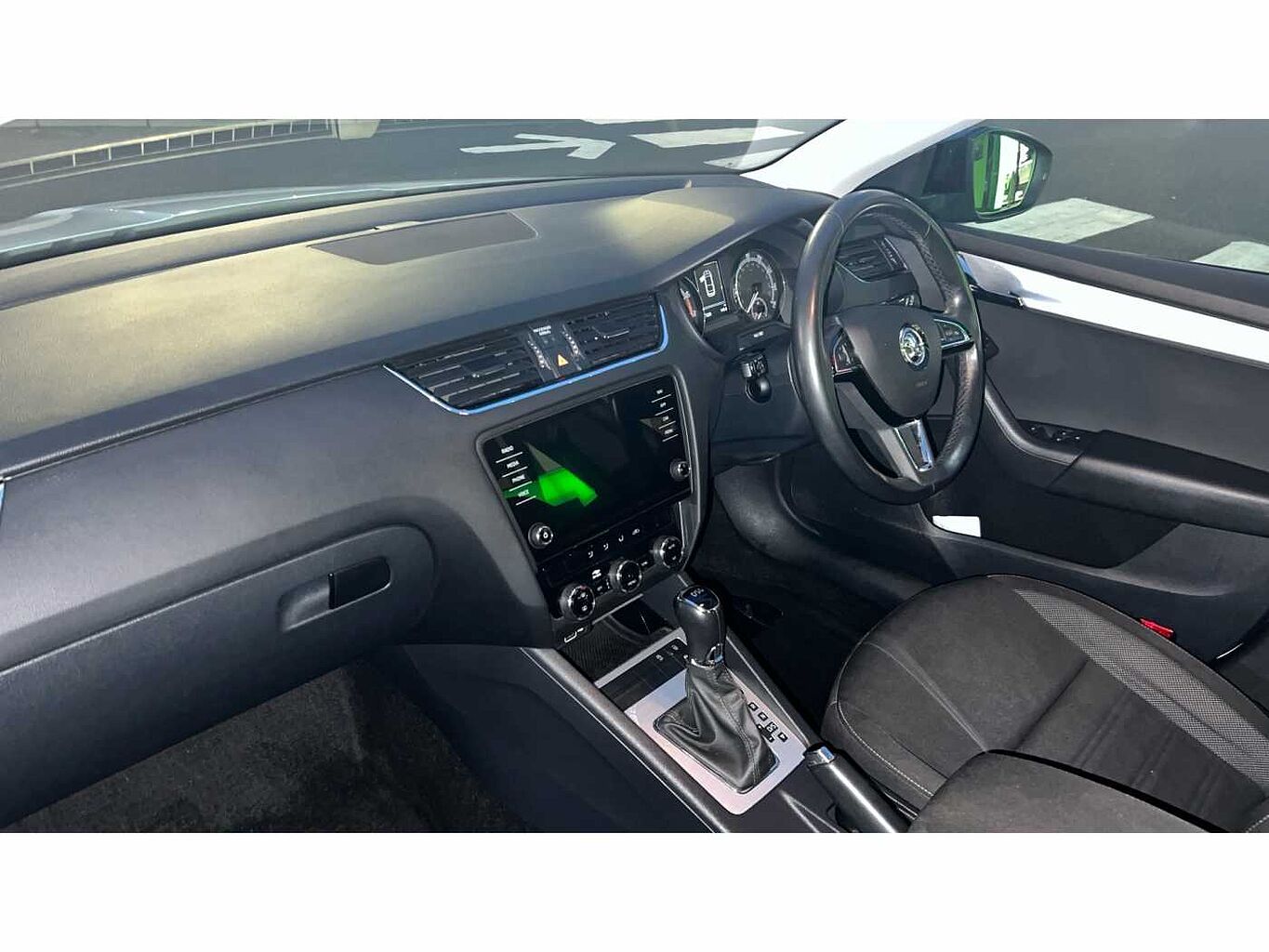 SKODA OCTAVIA Hatch SE Drive 1.5 TSI 150 PS DSG