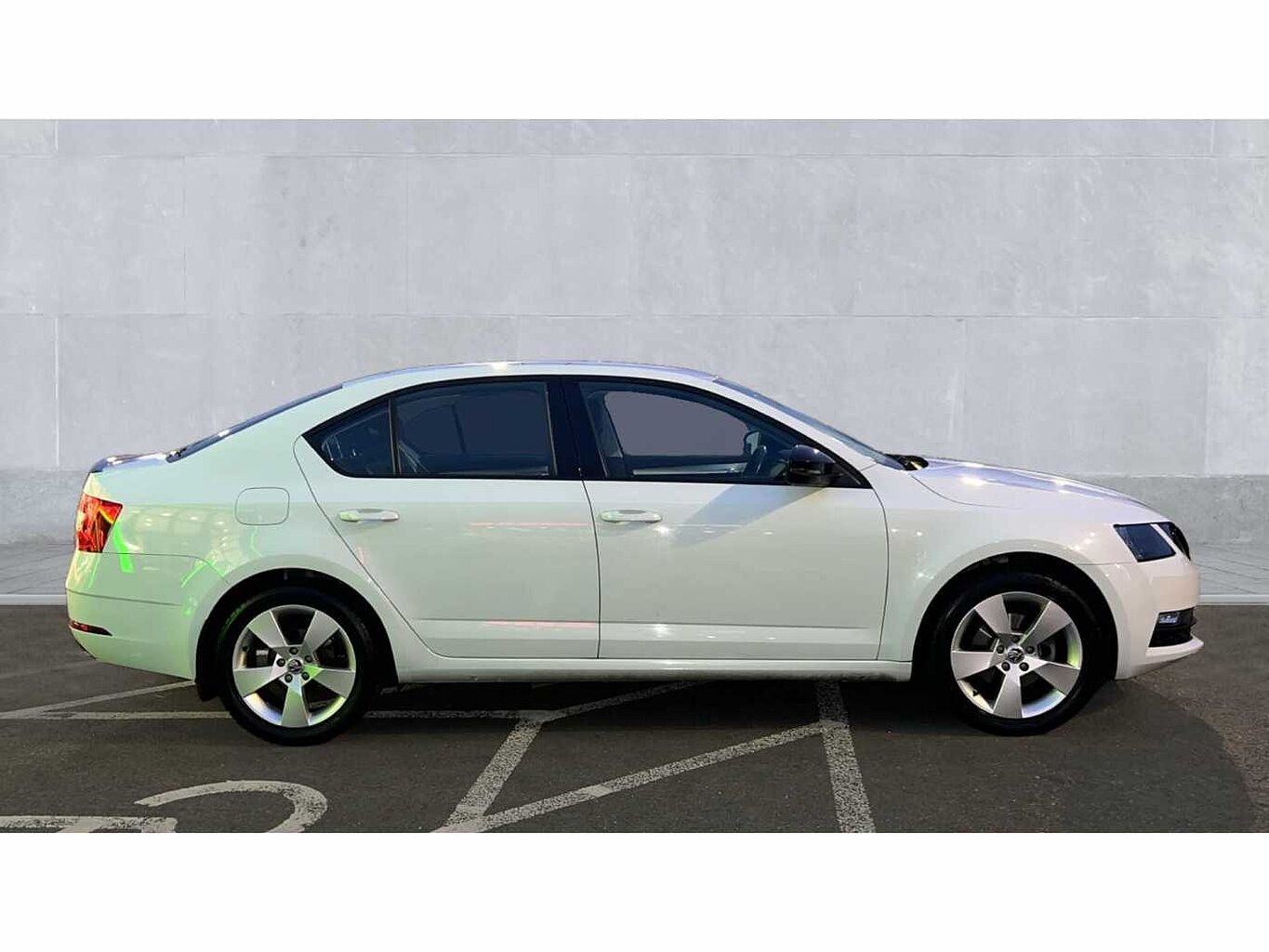 SKODA OCTAVIA Hatch SE Drive 1.5 TSI 150 PS DSG