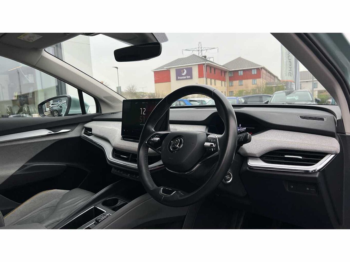 SKODA Enyaq iV 80 82 kWh 150 kW Lounge