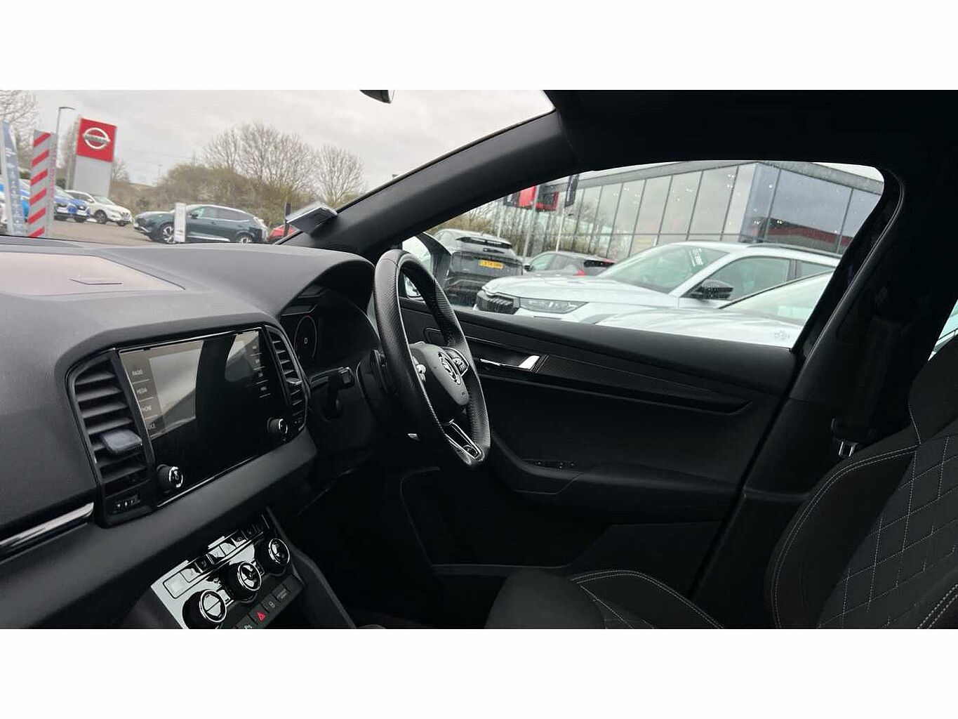 SKODA Karoq SUV 1.5 TSI (150ps) SportLine ACT DSG