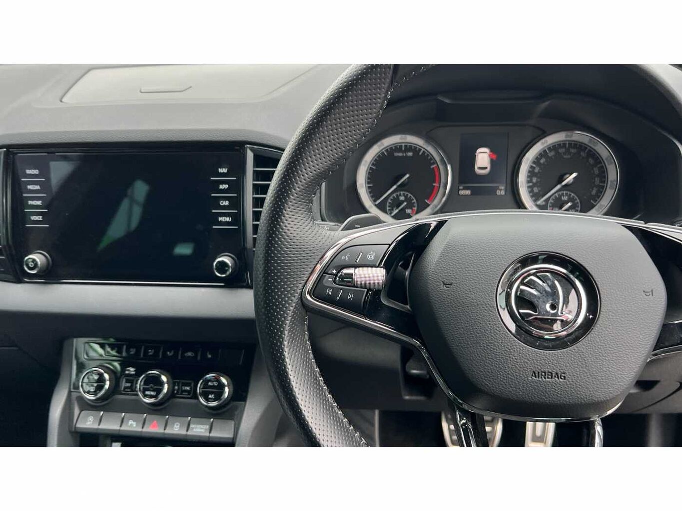 SKODA Karoq SUV 1.5 TSI (150ps) SportLine ACT