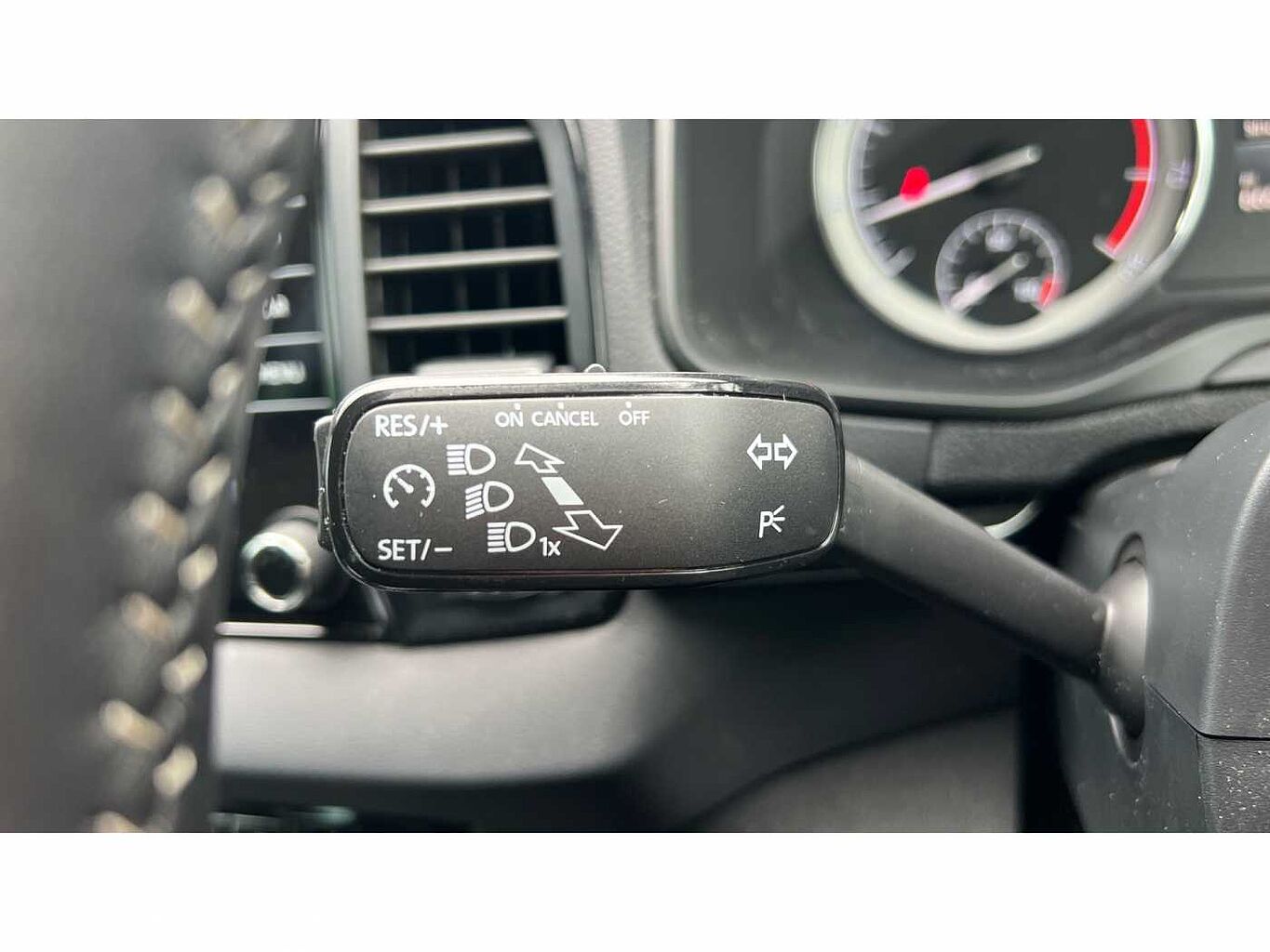 SKODA Karoq SUV 1.5 TSI (150ps) SportLine ACT