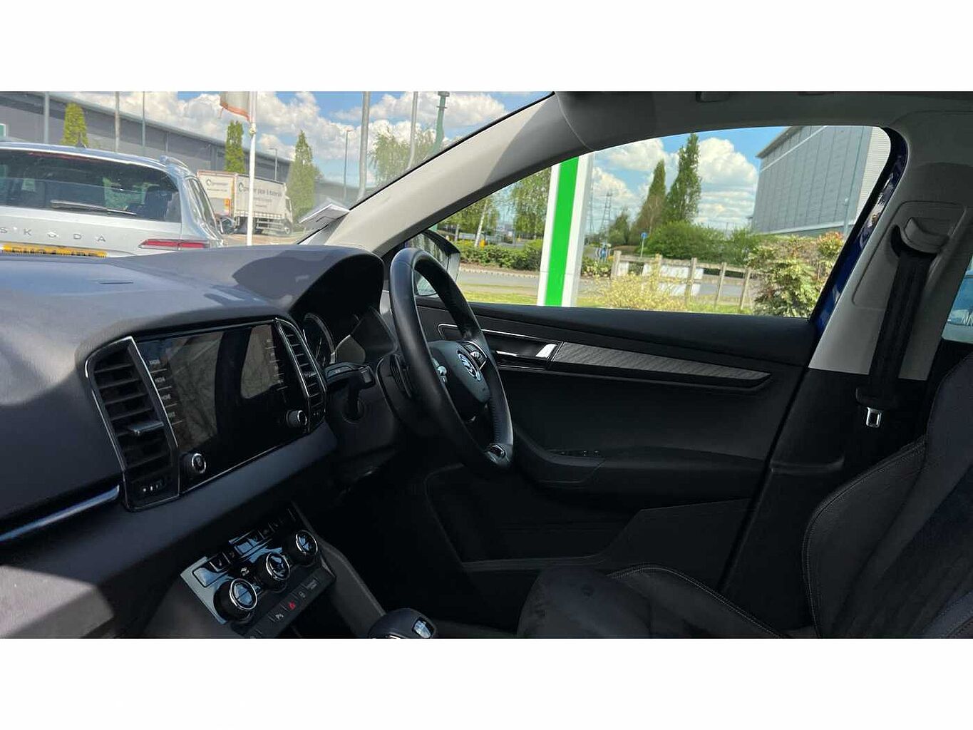 SKODA Karoq SUV 1.5 TSI (150ps) SE L ACT DSG