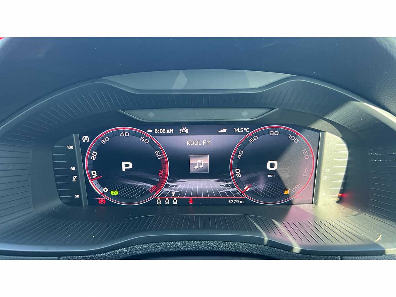 SKODA Karoq SUV 1.5 TSI (150ps) SportLine ACT