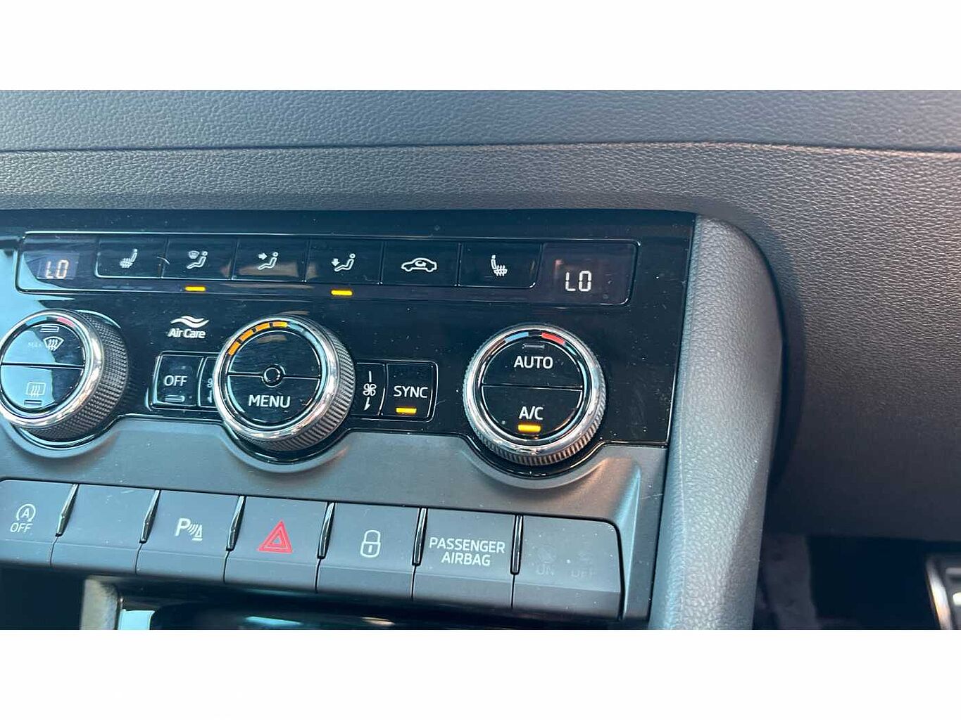 SKODA Karoq SUV 1.5 TSI (150ps) SportLine ACT