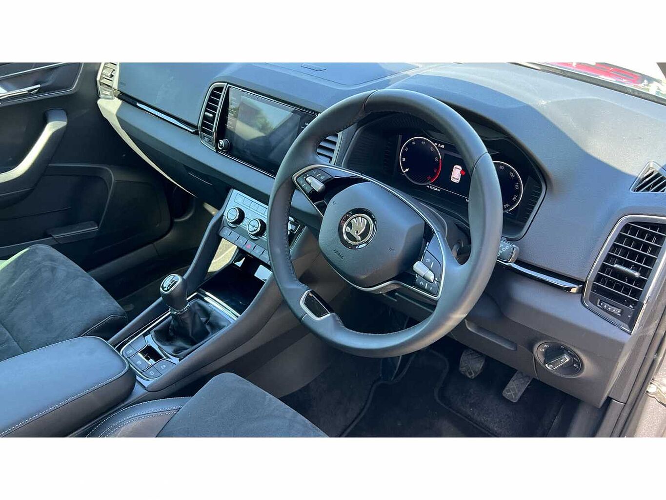SKODA KAROQ 1.5 TSI SE L 5dr