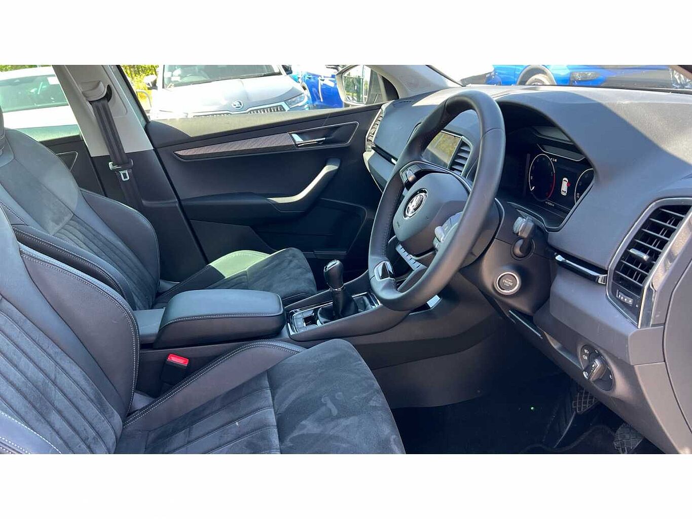 SKODA KAROQ 1.5 TSI SE L 5dr