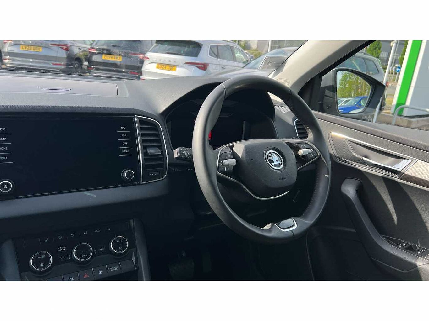 SKODA Karoq SUV 1.5 TSI (150ps) SE L ACT DSG