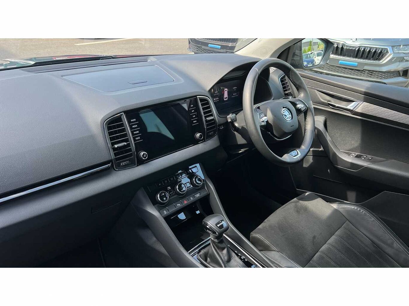 SKODA Karoq SUV 1.5 TSI (150ps) SE L ACT DSG