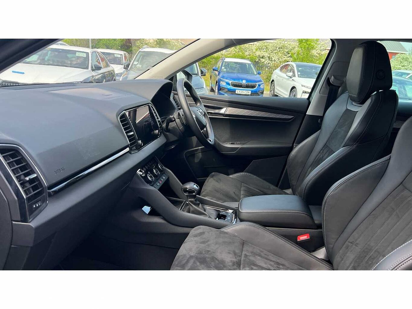 SKODA Karoq SUV 1.5 TSI (150ps) SE L ACT DSG